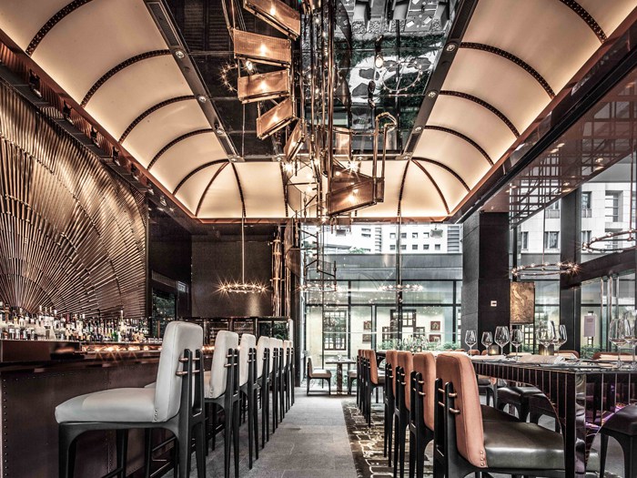 amazing-restaurant-bar-interior-design-9